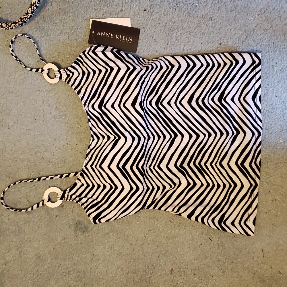 NWT Anne Klein Black and White Tankini Bathing Suit Top Size 4